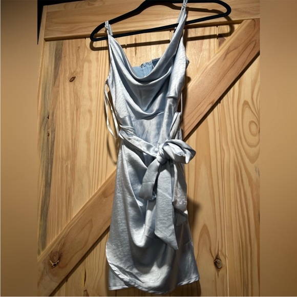 Selfie Leslie mini wrap dress - Picture 4 of 7